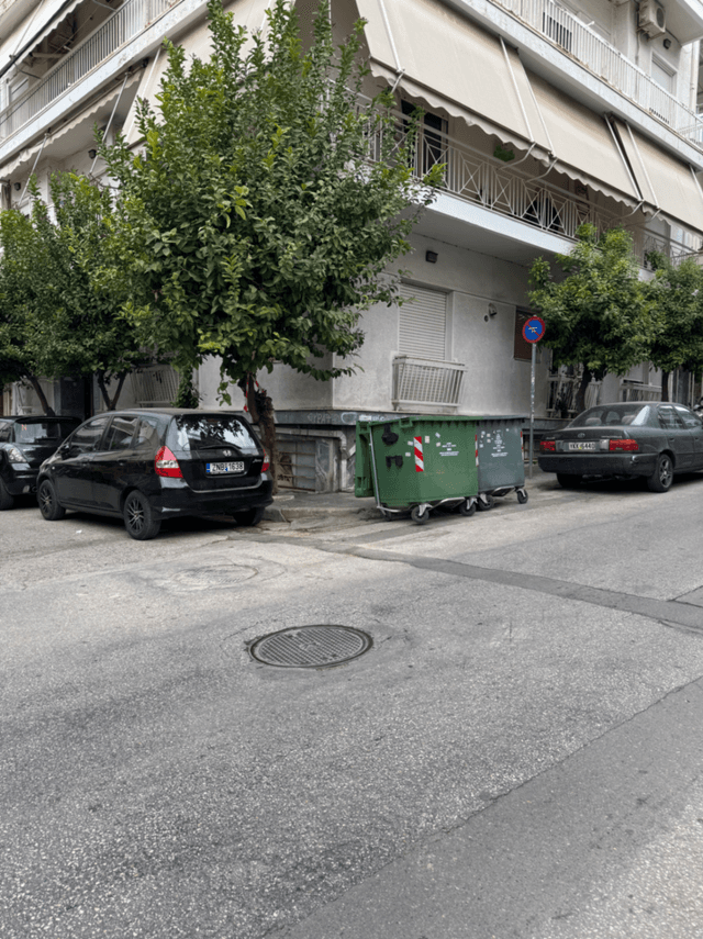 Χρειάζεται ανακαίνιση · Διαμέρισμα · 2 δωμάτια · 50 τ.μ. — Νίκαιας – Αγίου Ιωάννη Ρέντη
